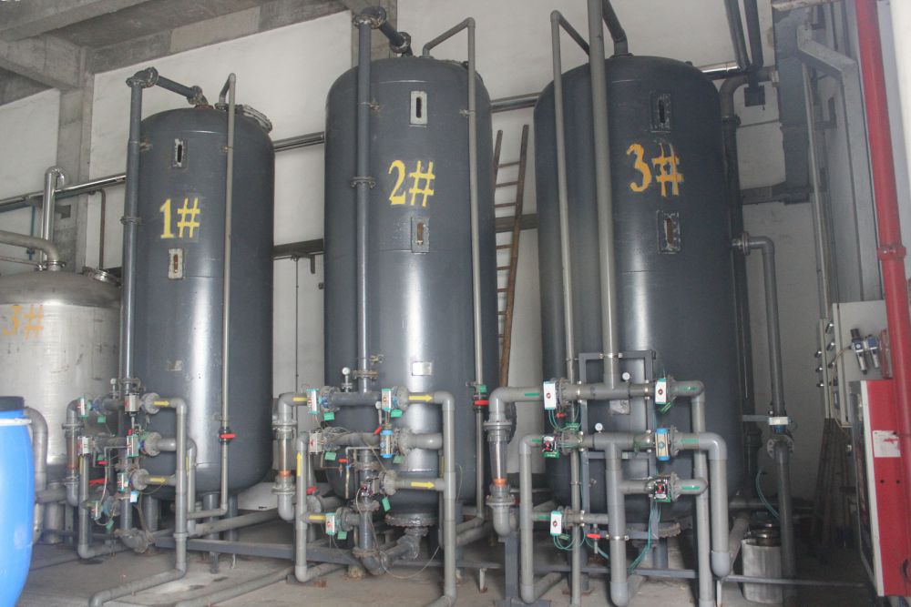 廣州(zhou)某(mou)某(mou)100噸輭(ruan)化水工程