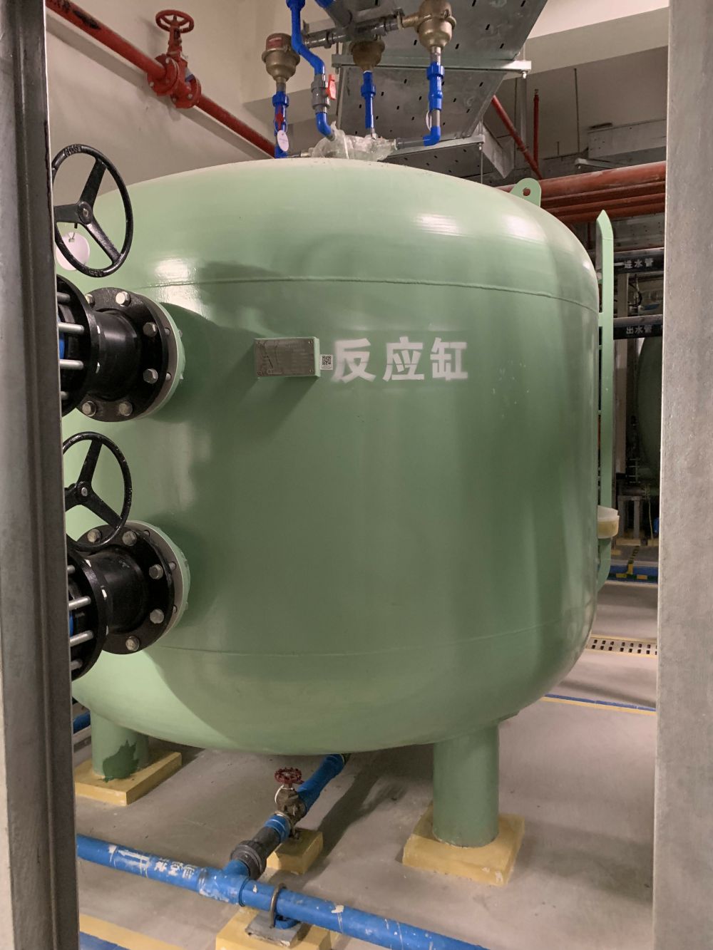 香(xiang)港某(mou)某過(guo)濾係統